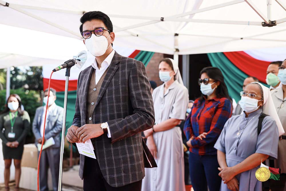 Président Andry Rajoelina dans le Vakinankaratra : soutien aux malades du COVID-19 et au personnel soignant, concrétisation des Velirano