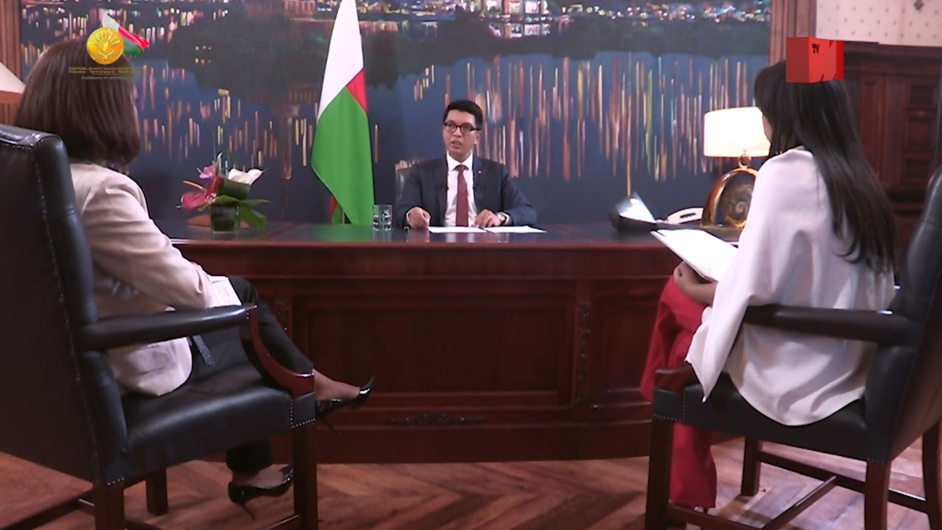 FANDAHARANA MANOKANA NIARAHANA TAMIN'NY FILOHAM-PIRENENA ANDRY RAJOELINA