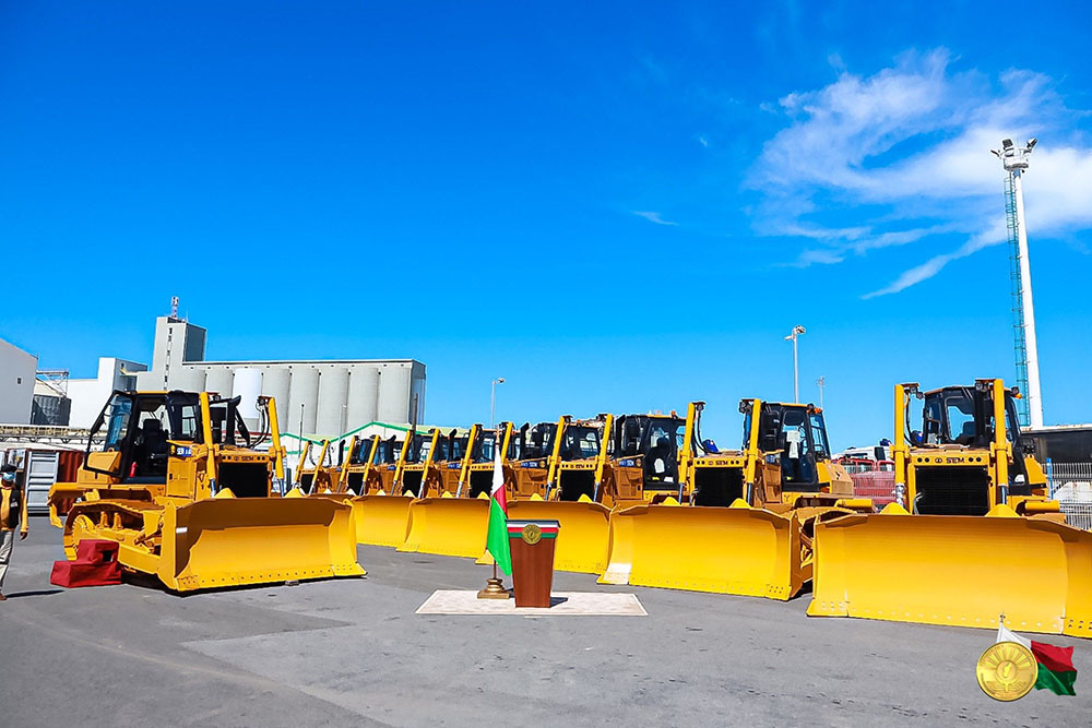 FAMPANDROSOANA : NOTOLORANA FITAOVANA FANAMBOARAN-DALANA VAOVAO HARIFOMBA NY FARITRA