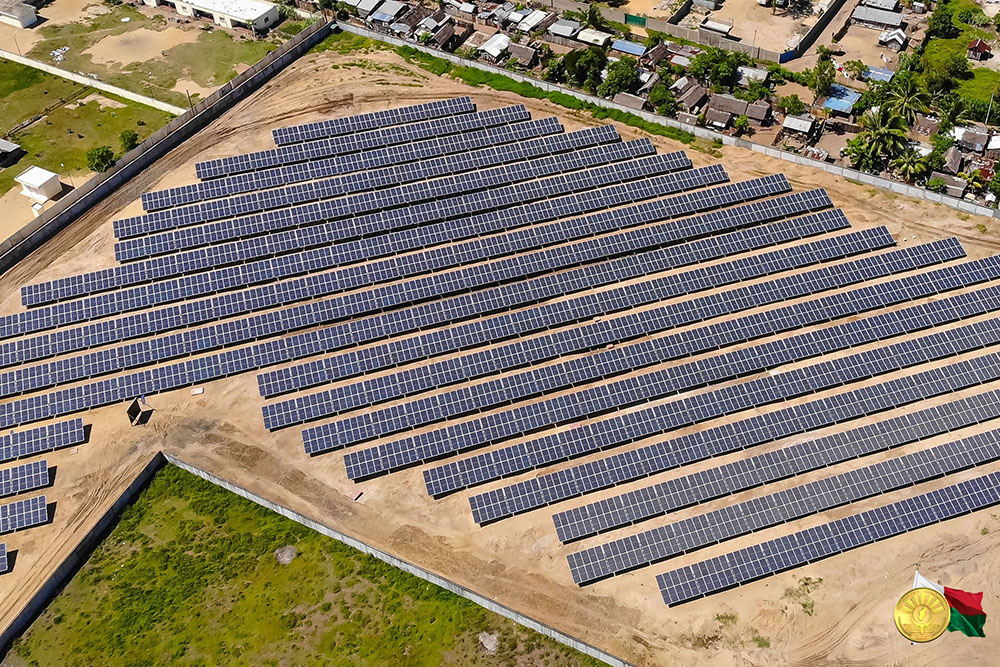 ANGOVO HO AN’NY REHETRA : MITOMBO NY FAMOKARANA HERINARATRA AO TOAMASINA