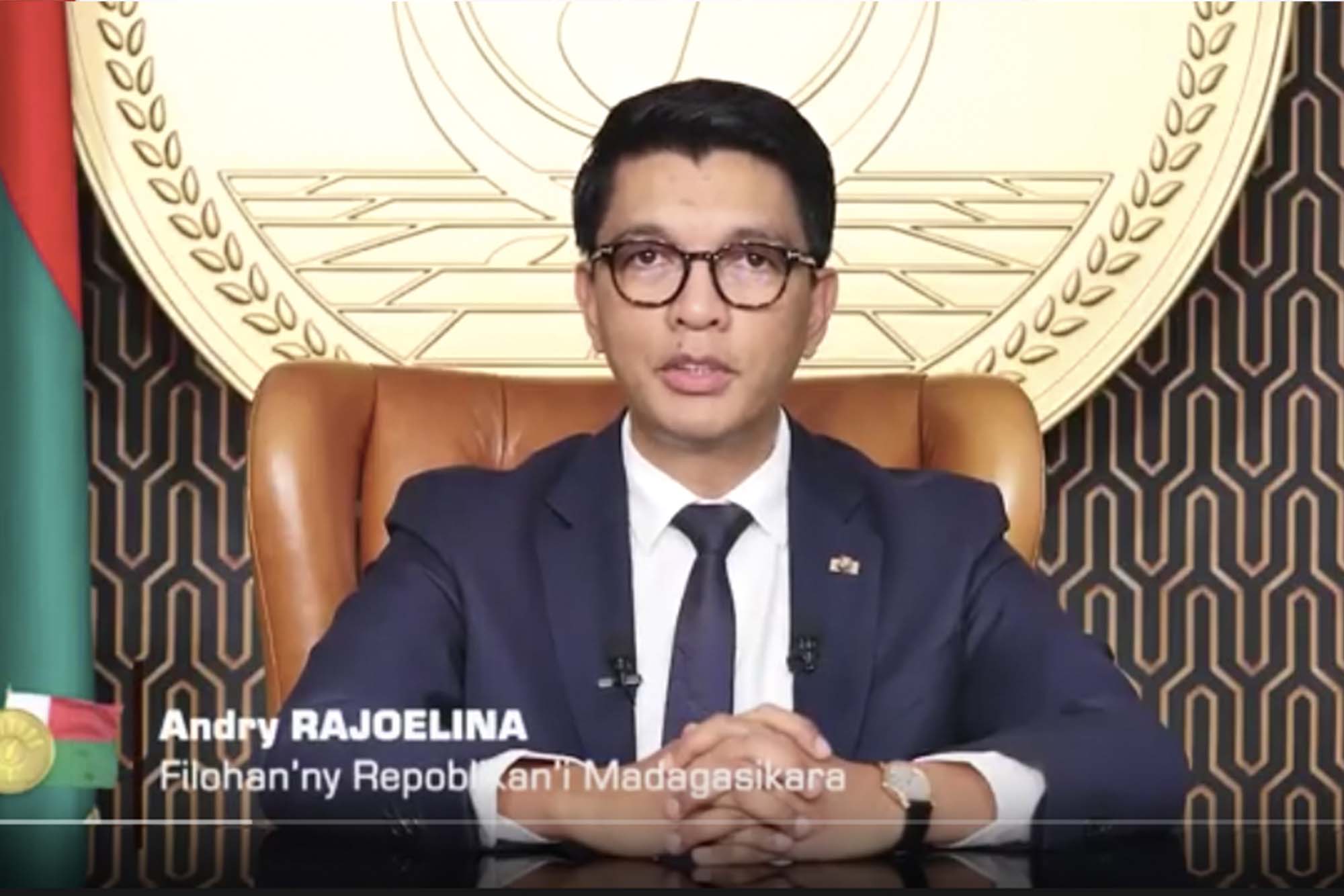 Fiaraha-miory noho ny fahalasanan'ny filoham-pirenena teo aloha, ny Amiraly Didier RATSIRAKA