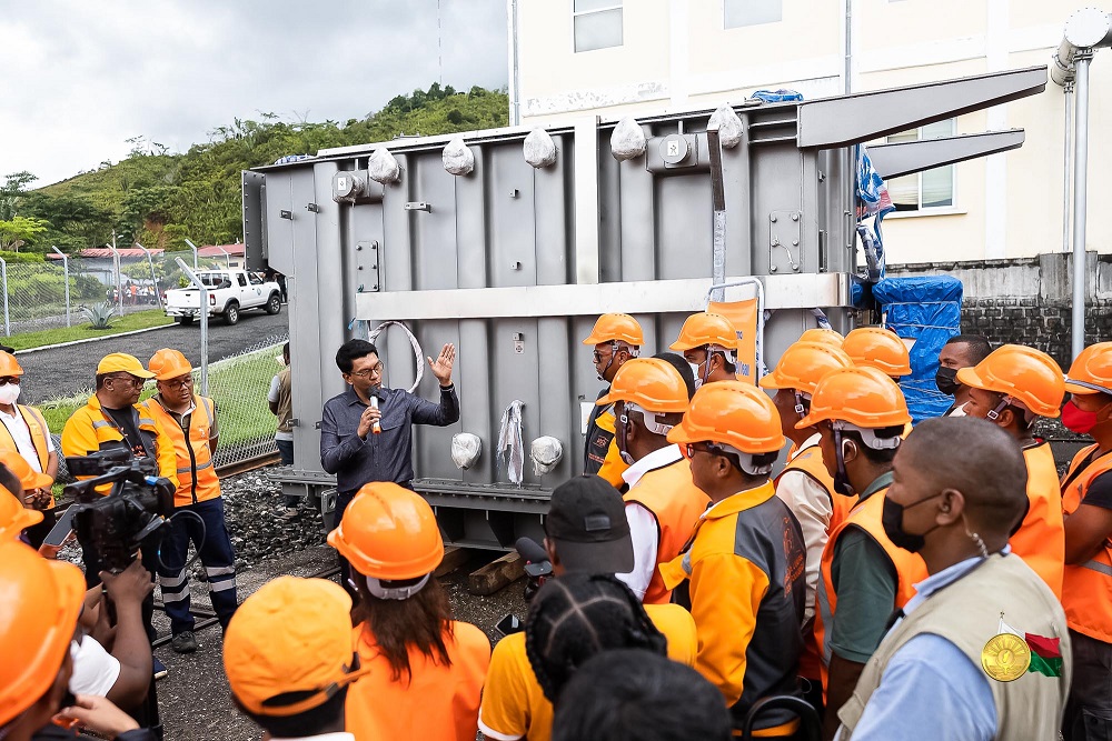 Visite de la Centrale hydroélectrique d'Andekaleka