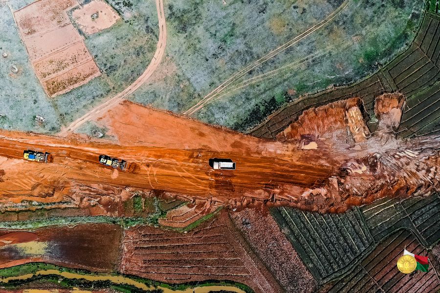 Lancement des travaux de construction de la première autoroute de  Madagascar