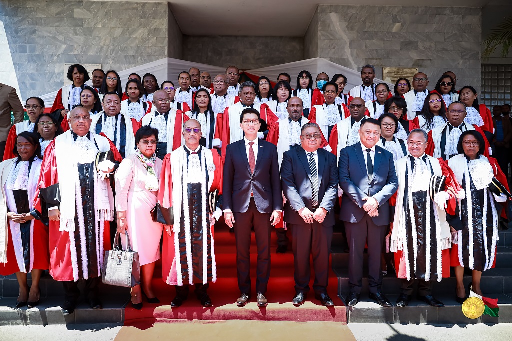 Prestation de serment et installation du Premier Président de la Cour  Suprême