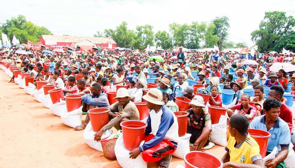 Hetsika ara-tsosialy notanterahin'ny Filoham-pirenena Andry Rajoelina tao Ambato Boeny