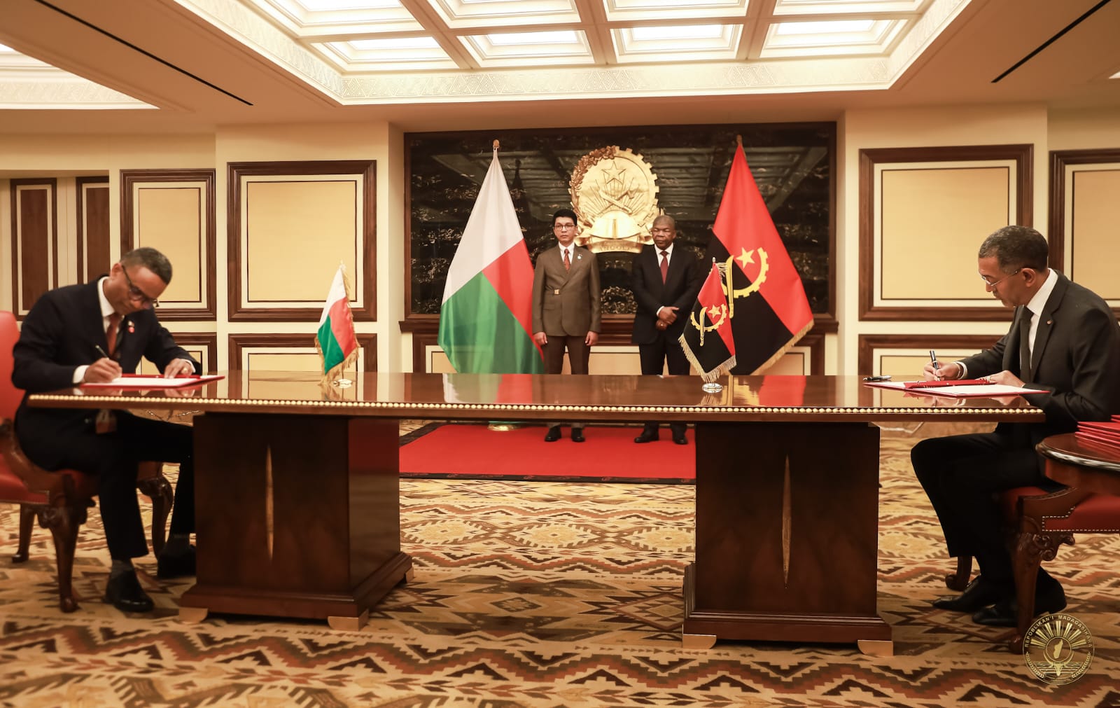 Visite d’État : Madagascar scelle des accords de coopération pleine de promesses avec l’Angola