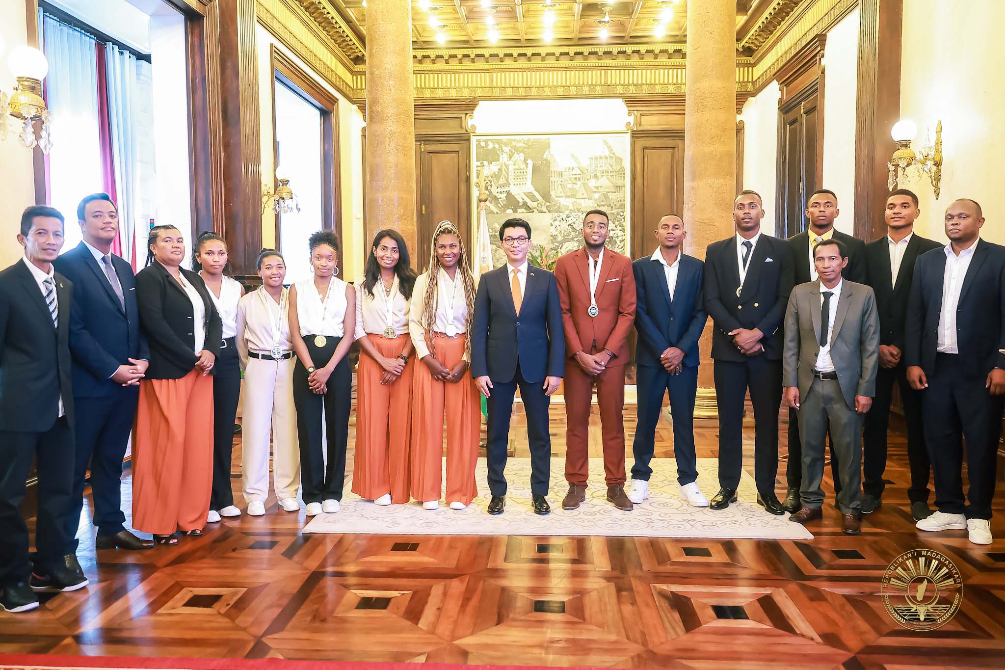Le Président Andry Rajoelina honore les équipes nationales malagasy, champions d’Afrique de basket 3x3