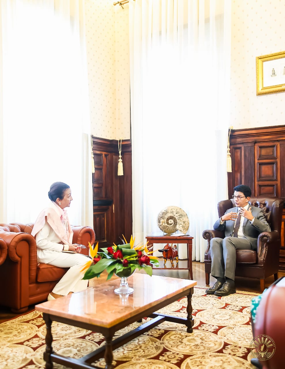 Rencontre du Président de la République Andry RAJOELINA avec Huguette BELLO, Présidente du Conseil Régional de La Réunion
