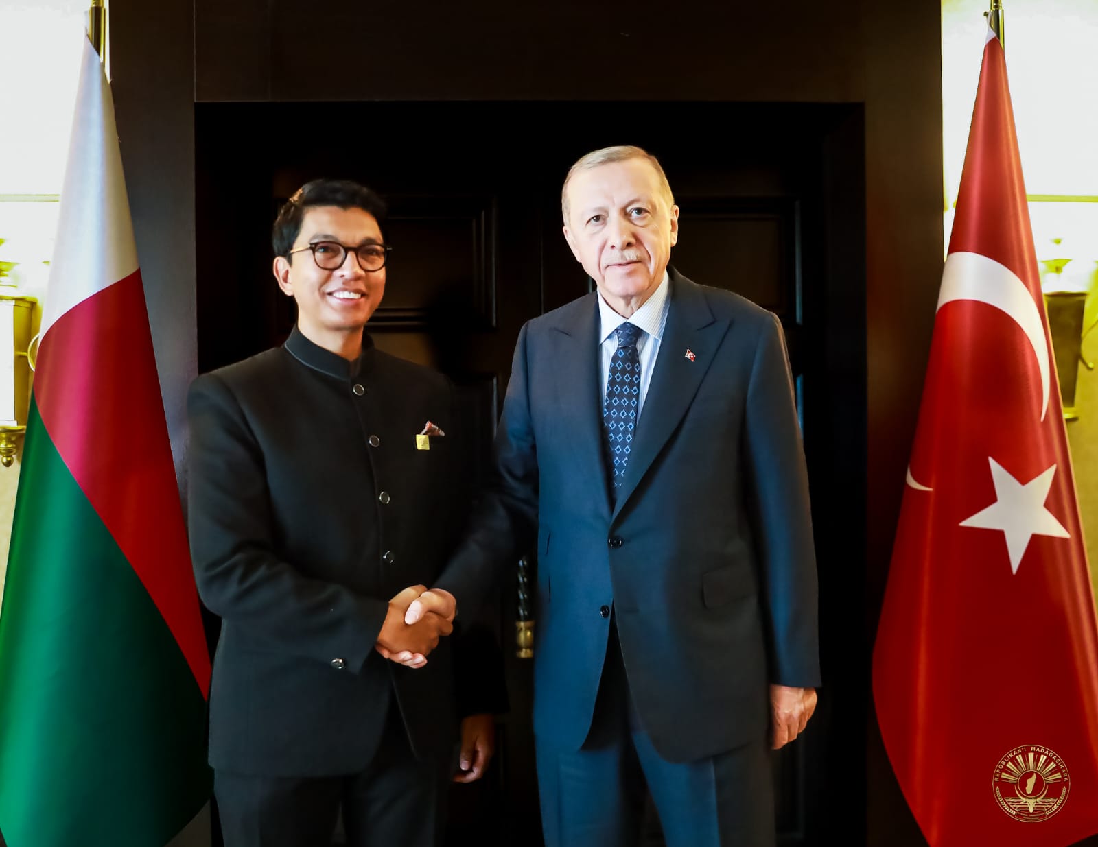 Rencontre entre le Président de la République Andry RAJOELINA et son  homologue turque Recep Tayyip ERDOGAN
