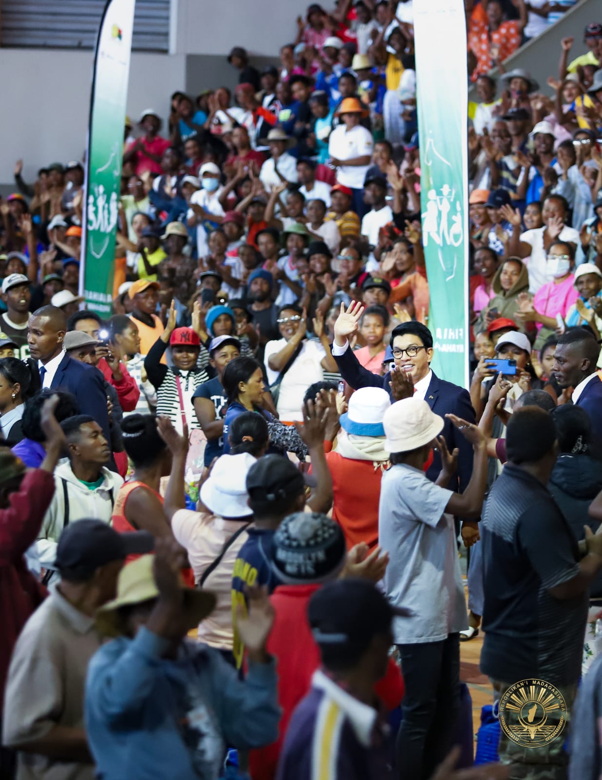 MIFAMPITSIMBINA est un programme de solidarité et d’entraide pour les plus vulnérables : Andry RAJOELINA aux chevets de la population comme chaque année
