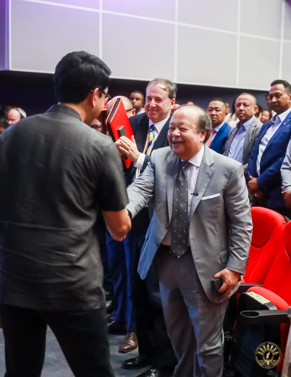 Famelambelaran-kevitr'i Prem Rawat mikasika ny "paix intérieure"