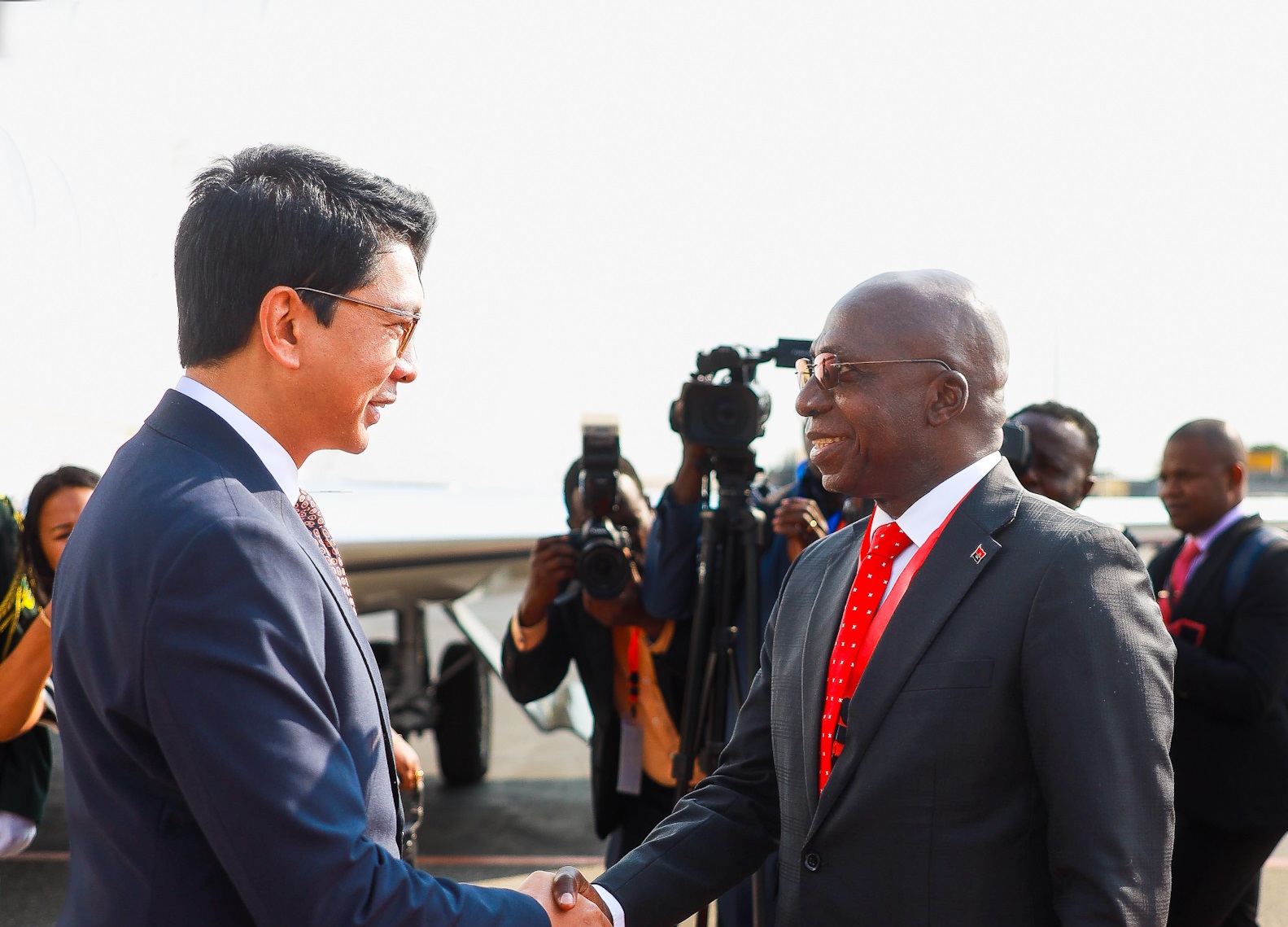 Visite d’Etat : Arrivée du Président Andry Rajoelina à Luanda, Capitale de l’Angola