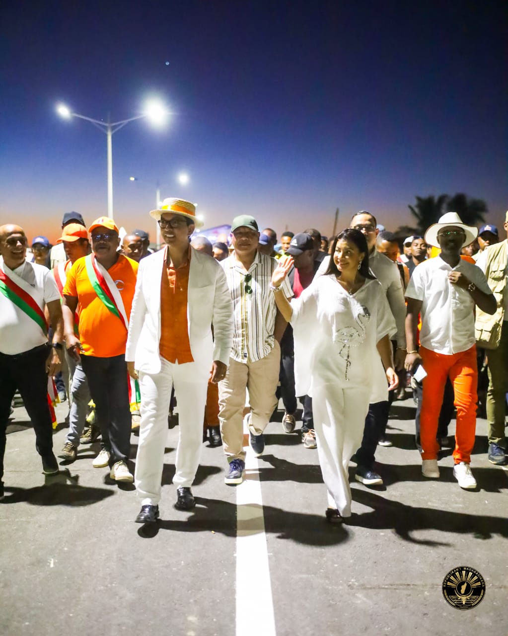Le Président Andry Rajoelina à la rencontre des populations impactées par le  projet Base Toliara : des engagements concrets pour le Sud