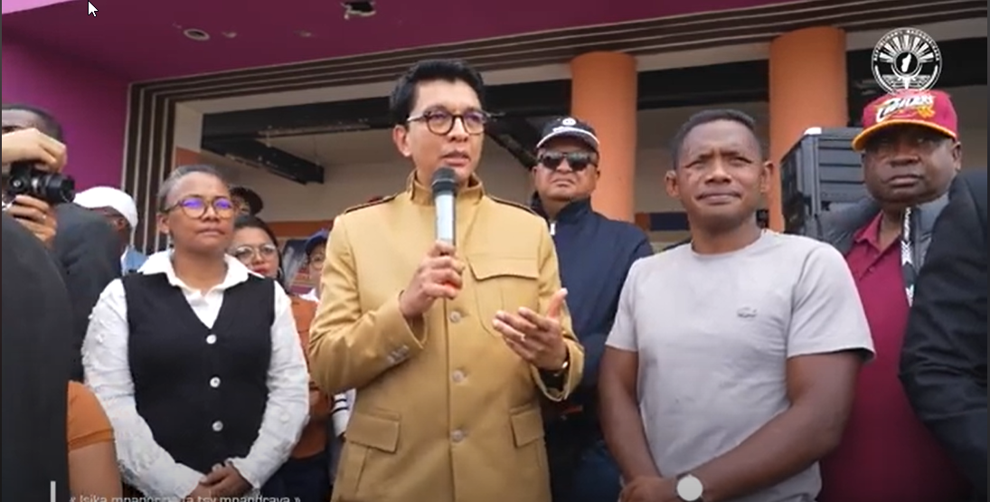 Fidinana ifotony nijerena ireo faharavana teny Anosibe sy Tana Water Front Ambodivona