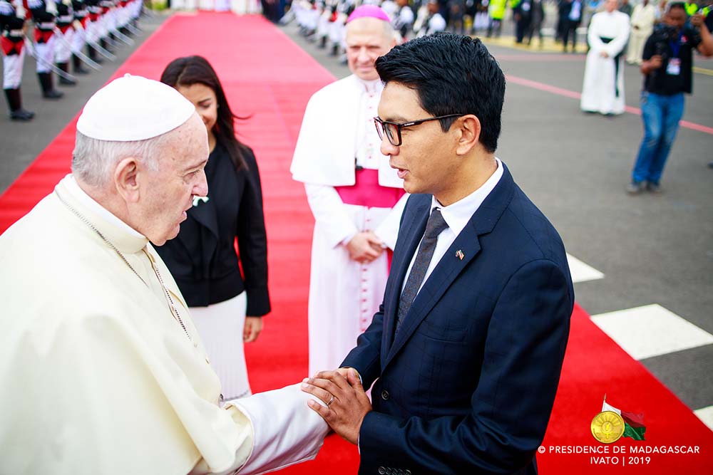 Départ du Pape François au terme de sa visite apostolique