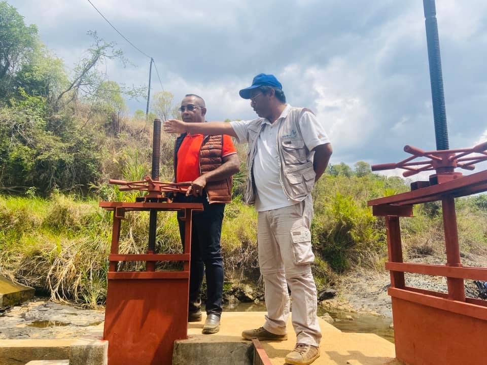 Picocentrale hydroélectrique de 70 kW, Beandrarezona, district