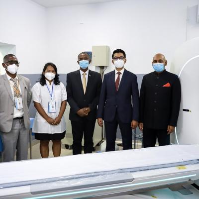 25-02-2021 - PRM INAUGURATION CENTRE DE RADIOTHERAPIE+DON SCANNER BEFELATANANA