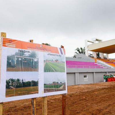 07/10/2021 - Construction du stade Manarapenitra, Mananjary, Région Vatovavy