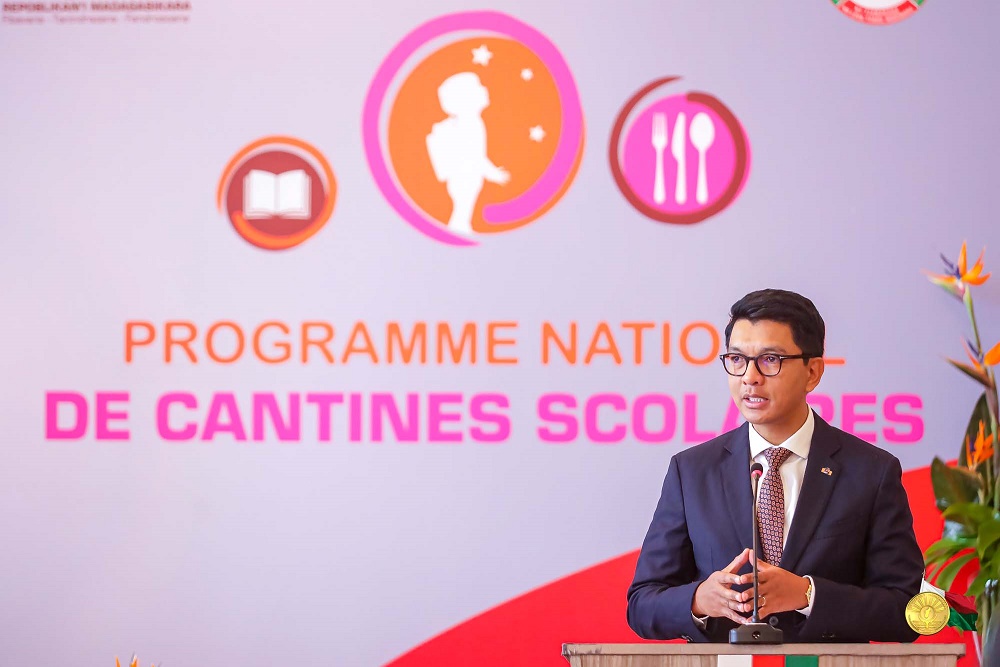 FAMETRAHANA AMIN’NY FOMBA OFISIALY NY FANDAHARAN’ASAM-PIRENENA FAMPISAKAFOANANA AN-TSEKOLY