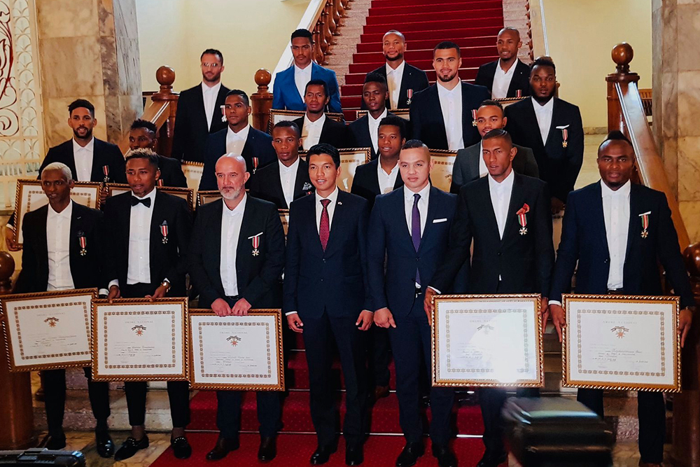 HANOHY HANOHANA NY EKIPAN'NY BAREA NY FANJAKANA MBA HO LASA LAVITRA KOKOA HATRANY.